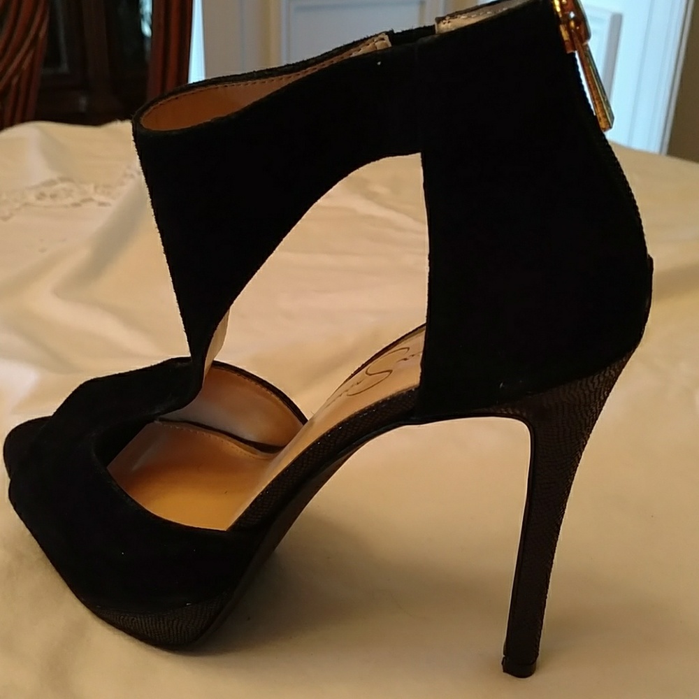 Jessica Simpson Heels - Picture 3 of 6
